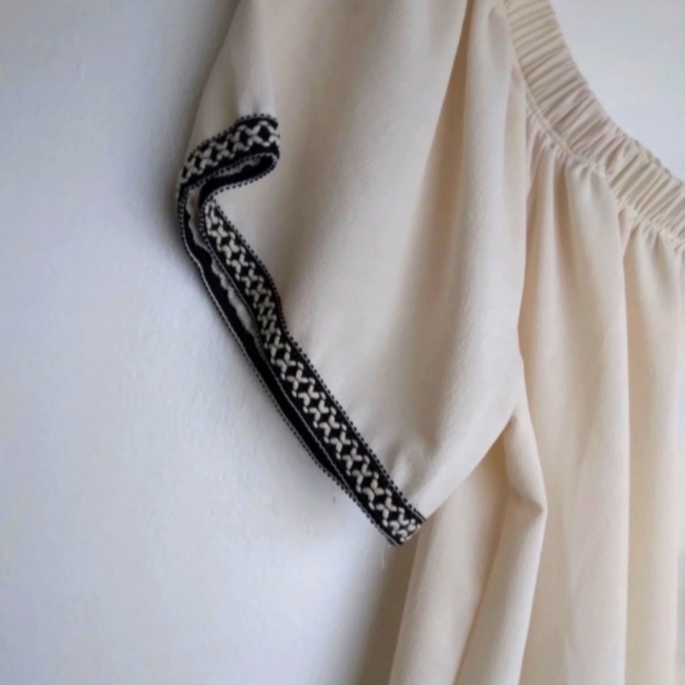 NEW Women's Short Sleeve Blouse